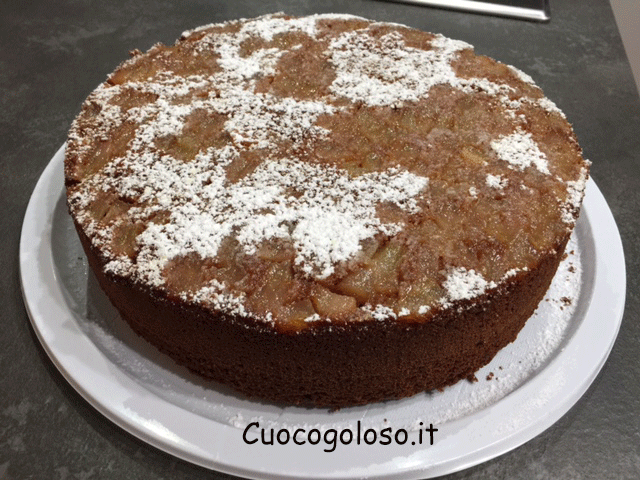 torta-al-cioccolato-e-pere.7 Torta al Cioccolato e Zenzero, Alta e Sofficissima con Pere Caramellate