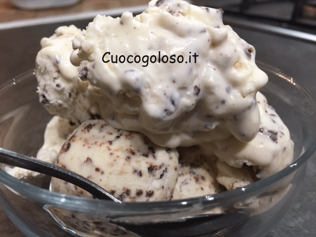 gelato-alla-stracciatella-senza-gelatiera.8 Gelato alla Stracciatella senza Gelatiera