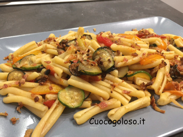 casareccia.9 Casarecce dai Colori dell’Orto e Guanciale di Mora Romagnola