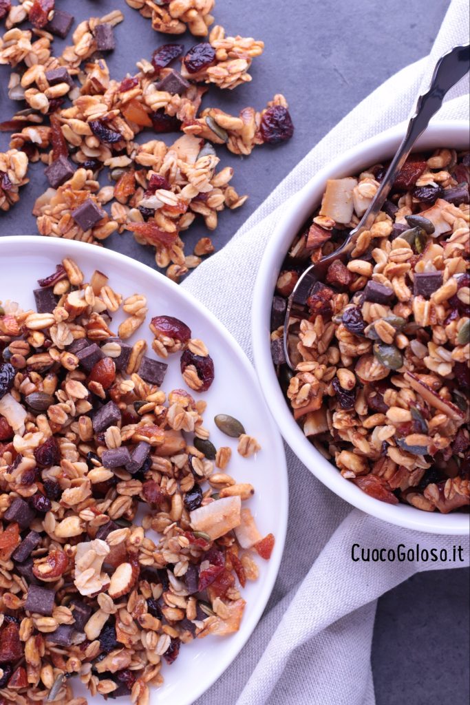 93A8D3C2-BA65-4776-A5F6-1958D46BCEC5-683x1024 Granola Homemade, pericolosamente Golosa