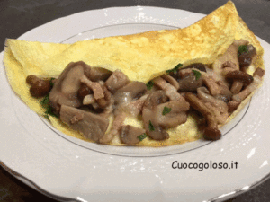 omelette-con-funghi-pancetta-e-mozzarella-300x225 Omelette con funghi, pancetta affumicata e mozzarella