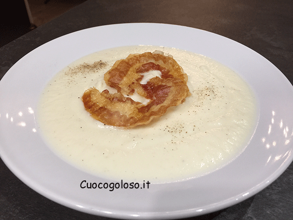 Vellutata di Cavolfiori con Pancetta Croccante