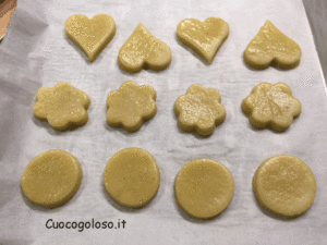 frollini-salati-al-parmigiano.3-300x225 Frollini Salati al Parmigiano