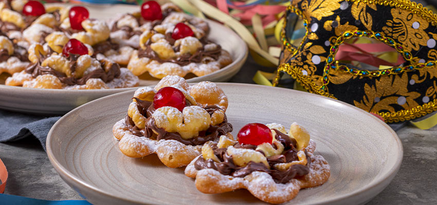 ROSE-DI-CARNEVALE-BL1 Dolci per Carnevale, ricette golose e piene d'allegria