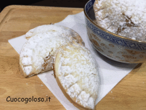 biscotti-ripieni-di-confettura-dalbicocche.3-300x225 Biscotti Ripieni alla Confettura d’Albicocche