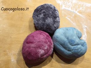 frappe-colorate-300x225 Frappe di Carnevale Colorate con Bolle Giganti