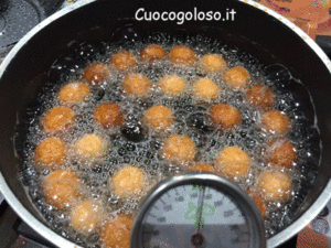 castagnole-alchermes.3-300x225 Castagnole Rosa all’Alchermes