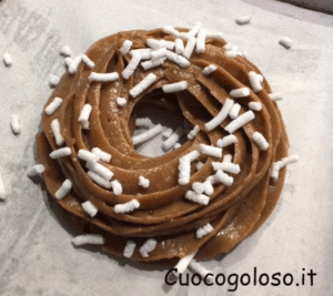 zeppole-300x267 Zeppole al Cacao con Crema Chantilly, Confettura di Fragole e Scaglie di Cioccolato