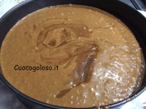 torta-al-cioccolato-e-pere.6-300x225 Torta al Cioccolato e Zenzero, Alta e Sofficissima con Pere Caramellate