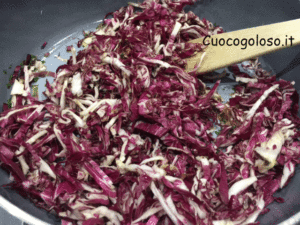 risotto-con-radicchio-rosso-e-pomodori-secchi.2-300x225 Risotto con Radicchio Rosso e Pomodori Secchi