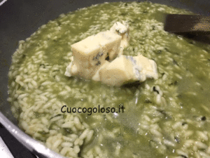 risotto-con-stridoli-gorgonzola-e-limone.3-300x225 Risotto con Stridoli, Gorgonzola Dolce e Buccia di Limone