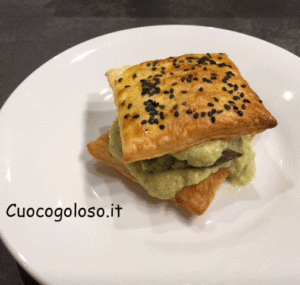 sfoglie-alla-crema-dasparagi-e-gorgonzola.8-e1587198809640-300x285 Sfoglie Croccanti con Crema agli Asparagi e Gorgonzola