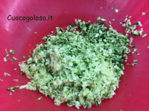 crocchette-di-quinoa-e-zucchine3-300x225 Polpette di Quinoa e Zucchine con Cuore di Scamorza Filante