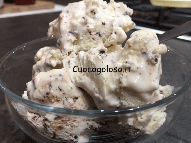 gelato-alla-stracciatella-senza-gelatiera.7 Gelato alla Stracciatella senza Gelatiera