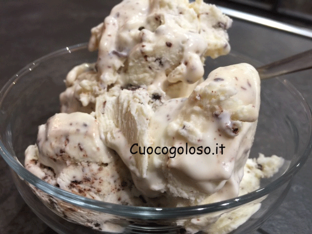 gelato-alla-stracciatella-senza-gelatiera.9 Gelato alla Stracciatella senza Gelatiera