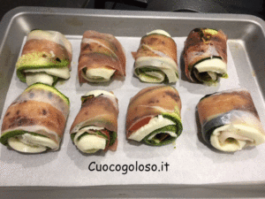 involtini-di-zucchine-filanti-profumati-al-pesto-di-basilico.4-300x225 Rotolini di Zucchine e Speck con Cuore Filante