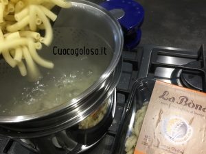84D44F2C-B7AE-47C1-B770-93F2C0D12809-300x225 Maccheroncini senza Glutine cremosi con Tonno e Maggiorana