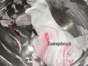 CC9FBF3B-C121-4267-A75B-36A65992E034-300x225 Meringhe Colorate