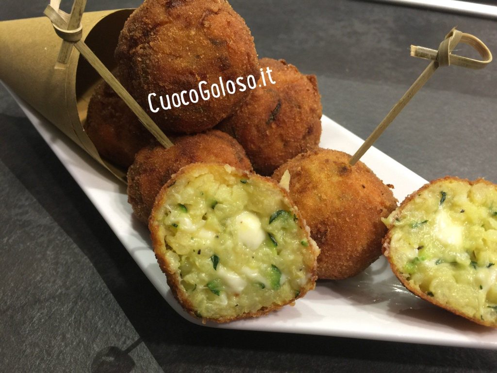 05E1BC2B-0B76-419C-A240-E38F63CD1B78-1024x768 Polpette di Riso Giallo con Zucchine e Basilico