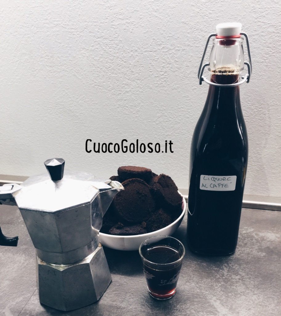 26B9C056-EAE5-4905-B1F4-001B29CB3A75-912x1024 Liquore al Caffè