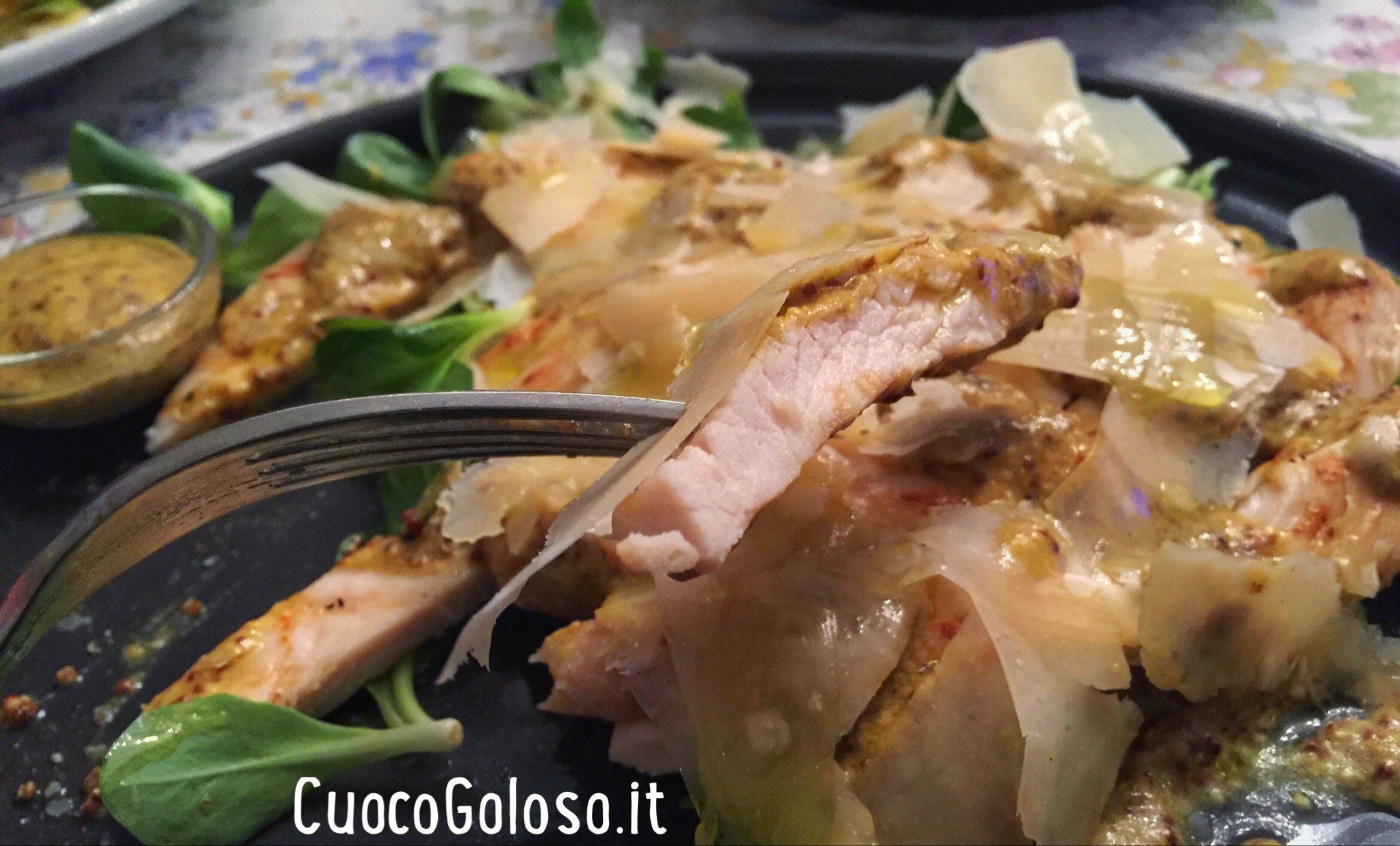 tagliata di pollo già a fette in padella
