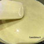 7B7F3115-18C6-40E5-8120-2907A1E6E724-150x150 Bignè Mimosa dal Cuore di Cremoso al Cioccolato e Lampone, ricoperto da Ganache al Cioccolato Bianco al Karkadè e Pan di Spagna