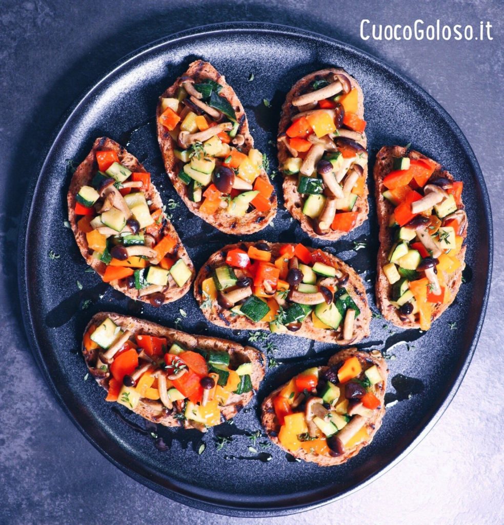 9A045C30-ECBA-45BF-BD66-2243A1FD5D09-983x1024 Bruschette con Verdure saltate profumate al Timo