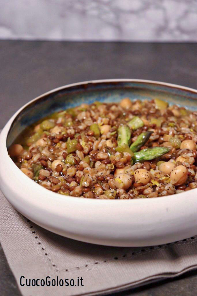 zuppa1 Zuppa di Legumi, Farro e Asparagi