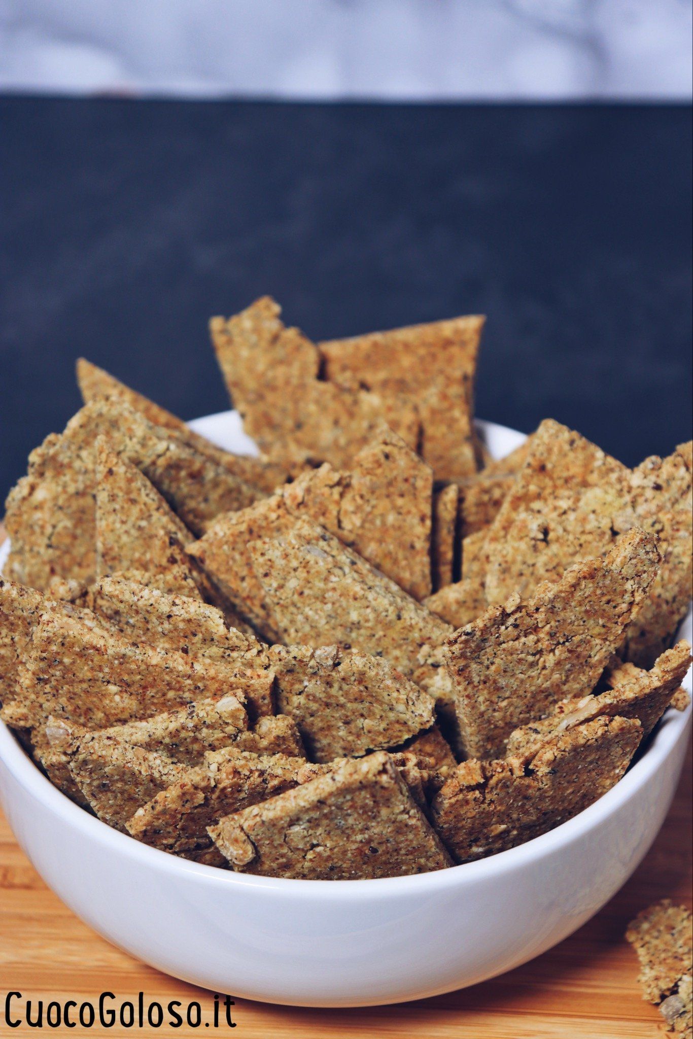 Crackers di Grano Saraceno e Mandorle senza Glutine - CuocoGoloso.it