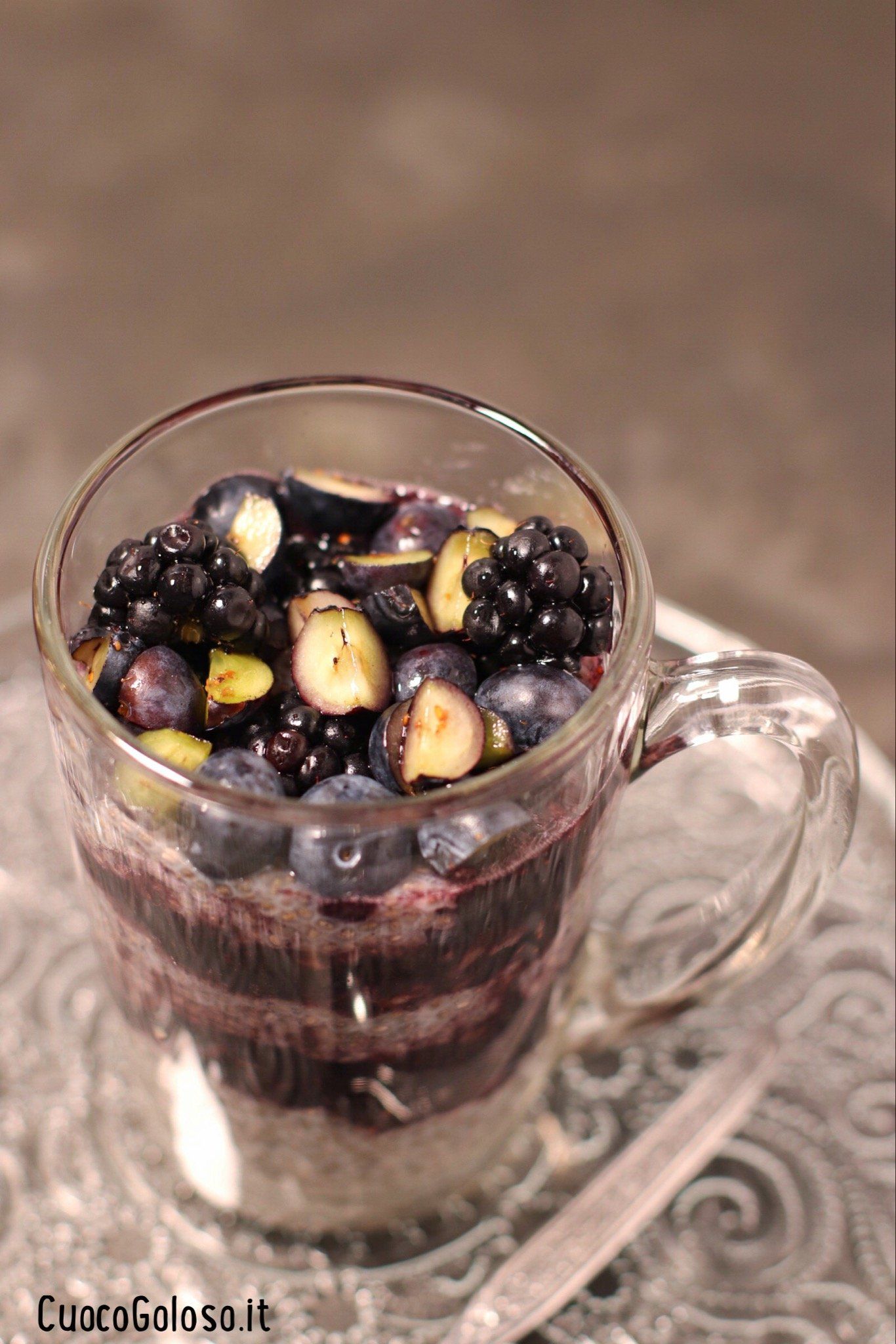 Chia Pudding con More e Mirtilli