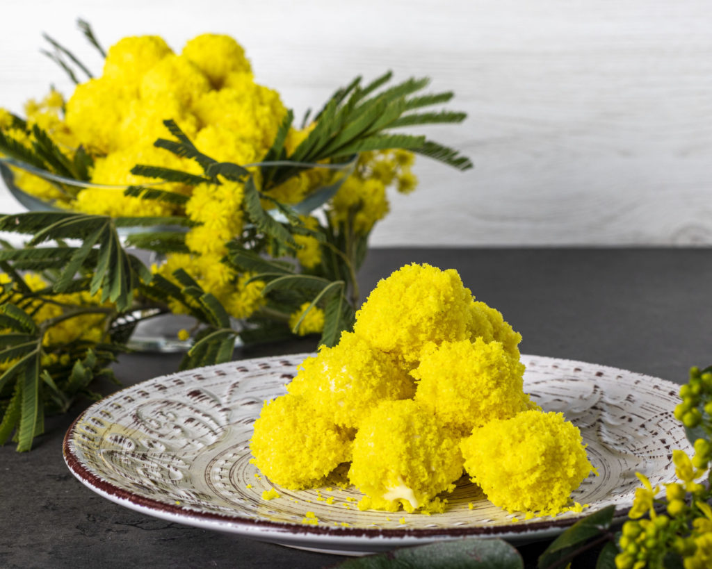 IMG_2055-scaled-1024x819 Tartufini Mimosa al Cioccolato Bianco con Cuore di Nocciola