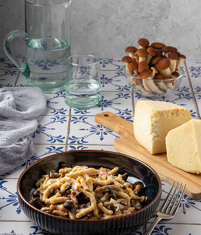 passatelli-al-formaggio-di-fossa Passatelli asciutti al Formaggio di Fossa con Chiodini e Pancetta